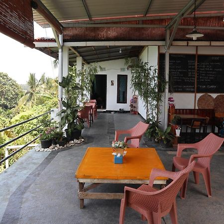 The View Padang, Amazing View, 8 Mins Mentawai Fast Ferry, Cold Beer,Close To Restaurants Exterior photo