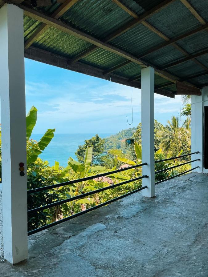 The View Padang, Amazing View, 8 Mins Mentawai Fast Ferry, Cold Beer,Close To Restaurants Exterior photo
