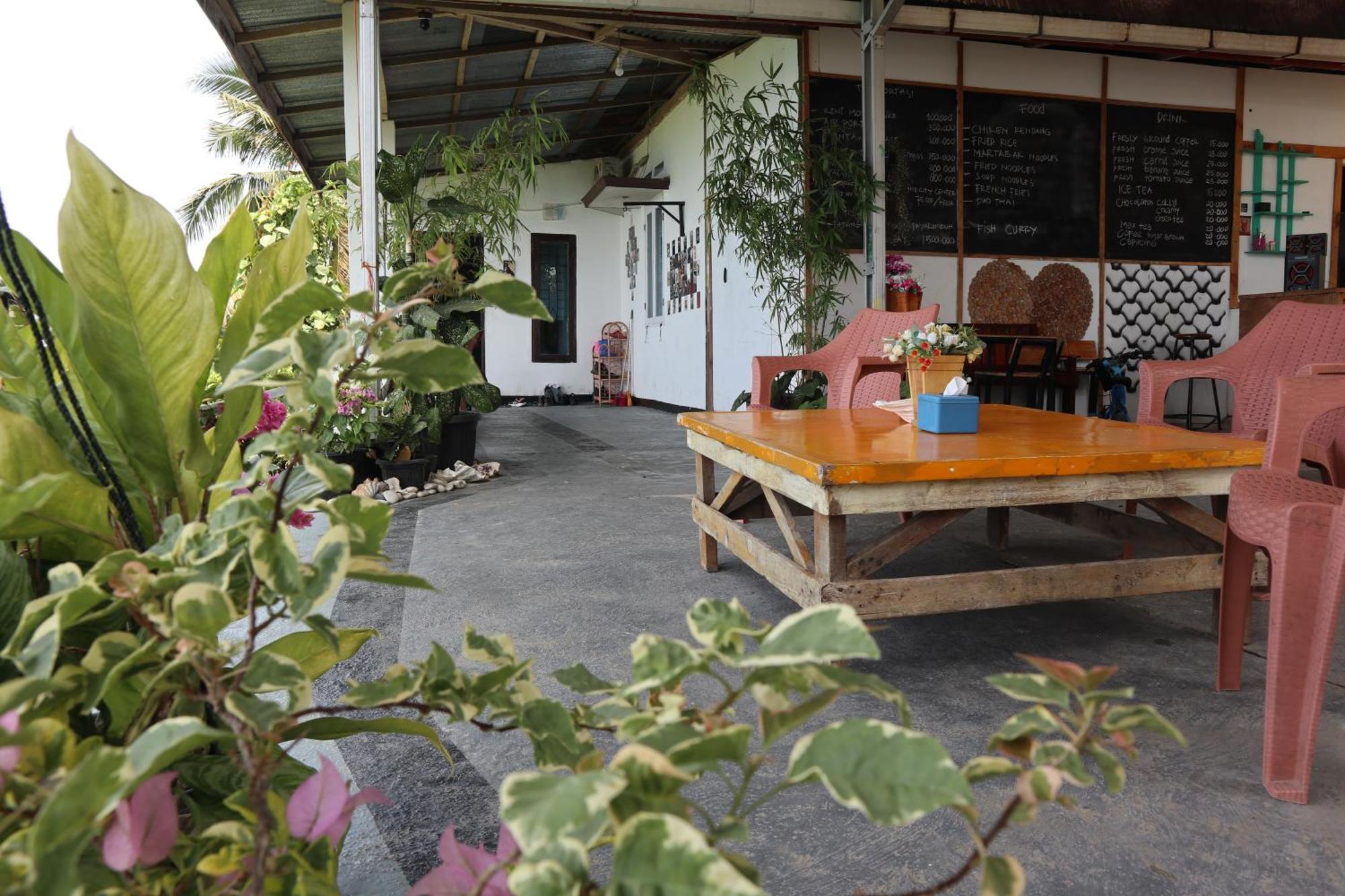 The View Padang, Amazing View, 8 Mins Mentawai Fast Ferry, Cold Beer,Close To Restaurants Exterior photo